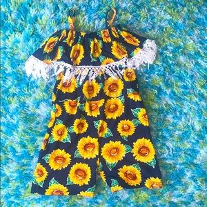 Little girls cold shoulder sunflower romper 🌻